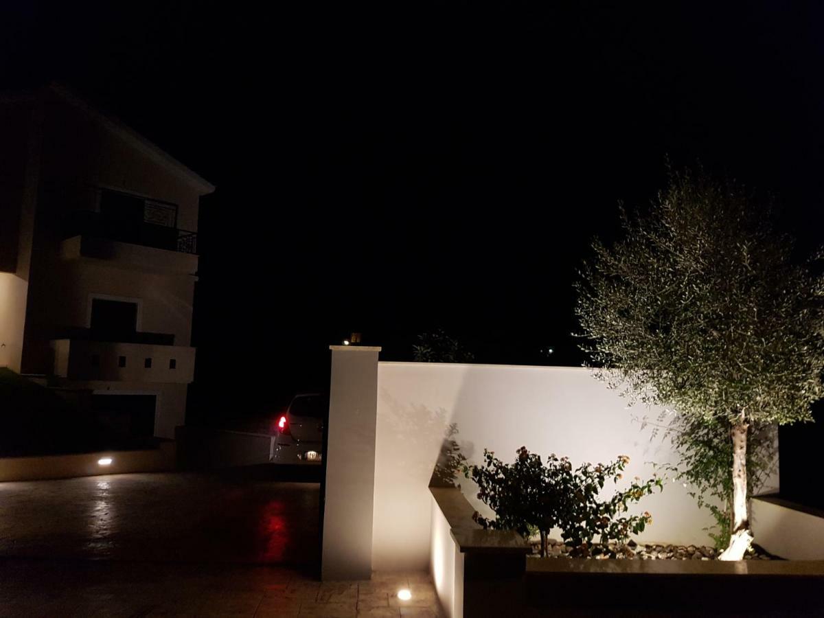 Dimitris Villa Égio Exterior foto